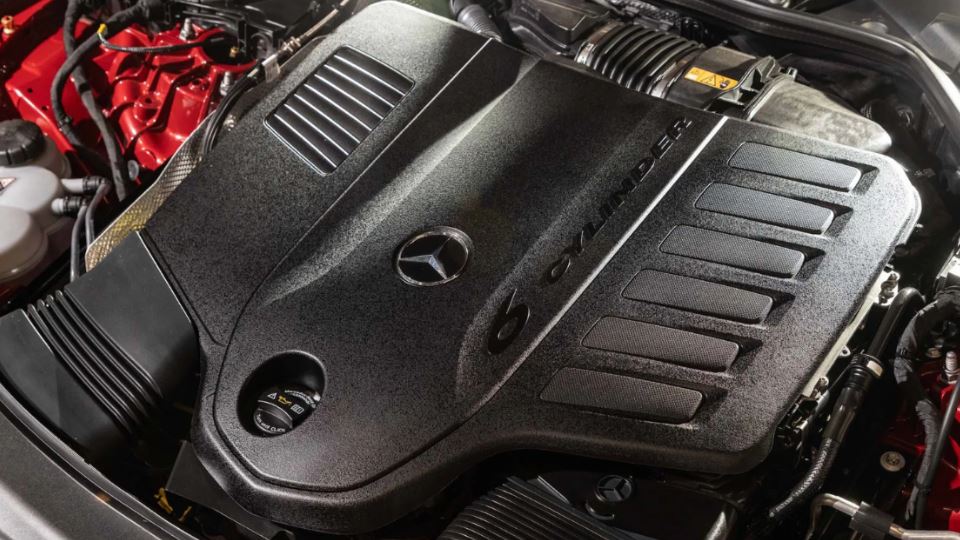 موتور ترند خودروی برتر 2025 بنز E کلاس